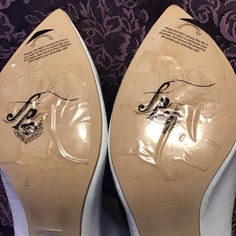 Free People White Leather Zip Boots Booties. Size 38 - Picture 6 of 16